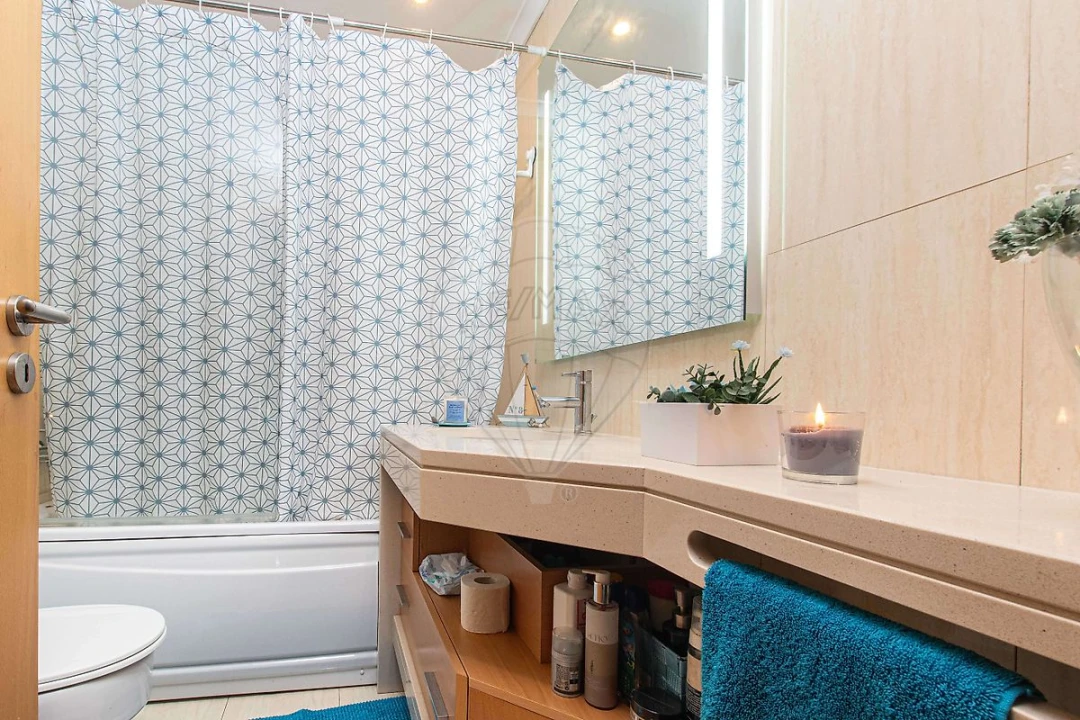 Apartamento T2 para Venda em Alverca do Ribatejo e Sobralinho Foto 9