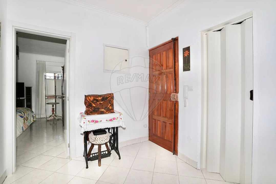 Apartamento T1 para Venda em Alverca do Ribatejo e Sobralinho Foto 10
