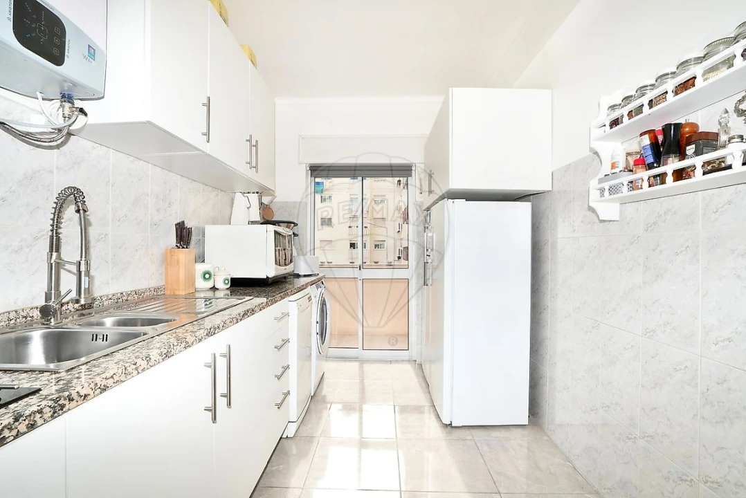 Apartamento T1 para Venda em Alverca do Ribatejo e Sobralinho Foto 2