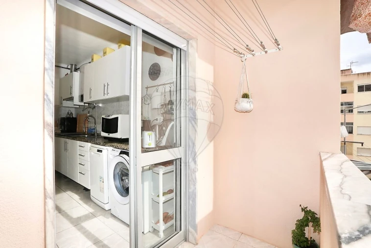 Apartamento T1 para Venda em Alverca do Ribatejo e Sobralinho Foto 1