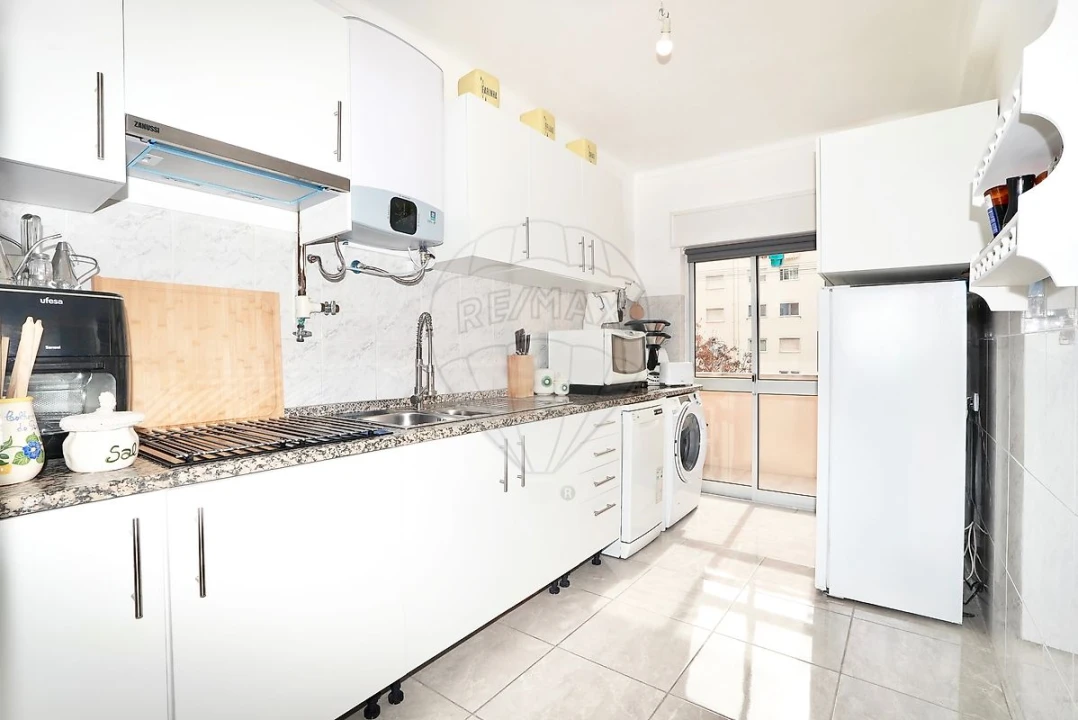 Apartamento T1 para Venda em Alverca do Ribatejo e Sobralinho Foto 5