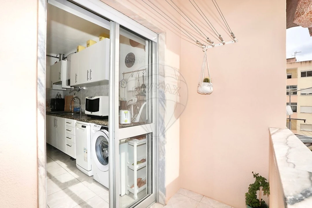 Apartamento T1 para Venda em Alverca do Ribatejo e Sobralinho Foto 1