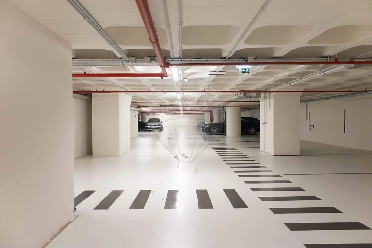 Garagem para Venda em Avenidas Novas