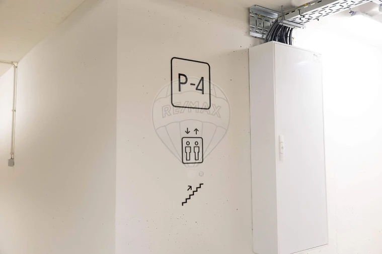 Garagem para Venda em Avenidas Novas Foto 7