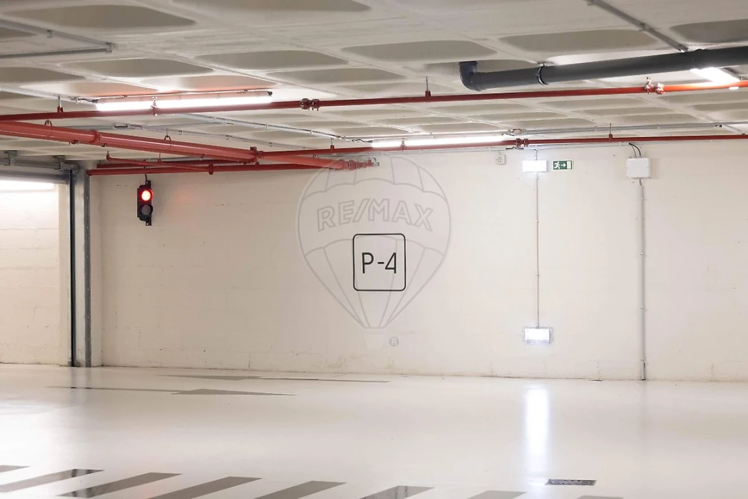 Garagem para Venda em Avenidas Novas Foto 8