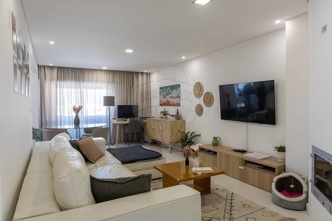 Apartamento T2 para Venda em Algueirão-Mem Martins Foto 16