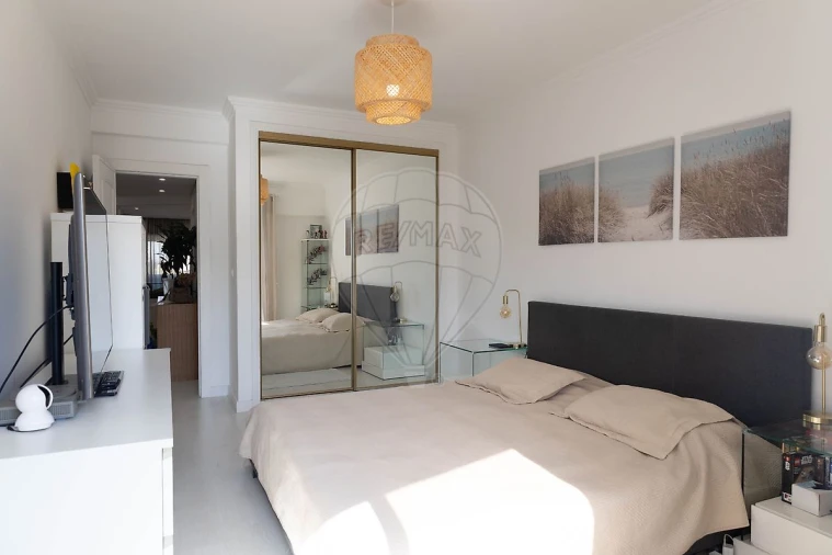 Apartamento T2 para Venda em Algueirão-Mem Martins Foto 32