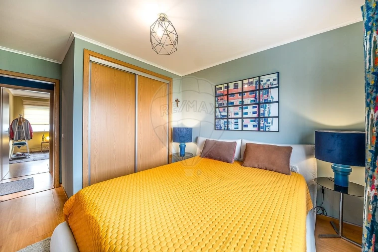 Apartamento T4 para Venda em Santa Clara Foto 11