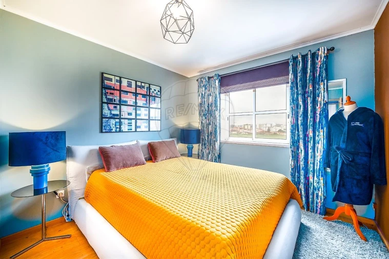 Apartamento T4 para Venda em Santa Clara Foto 7