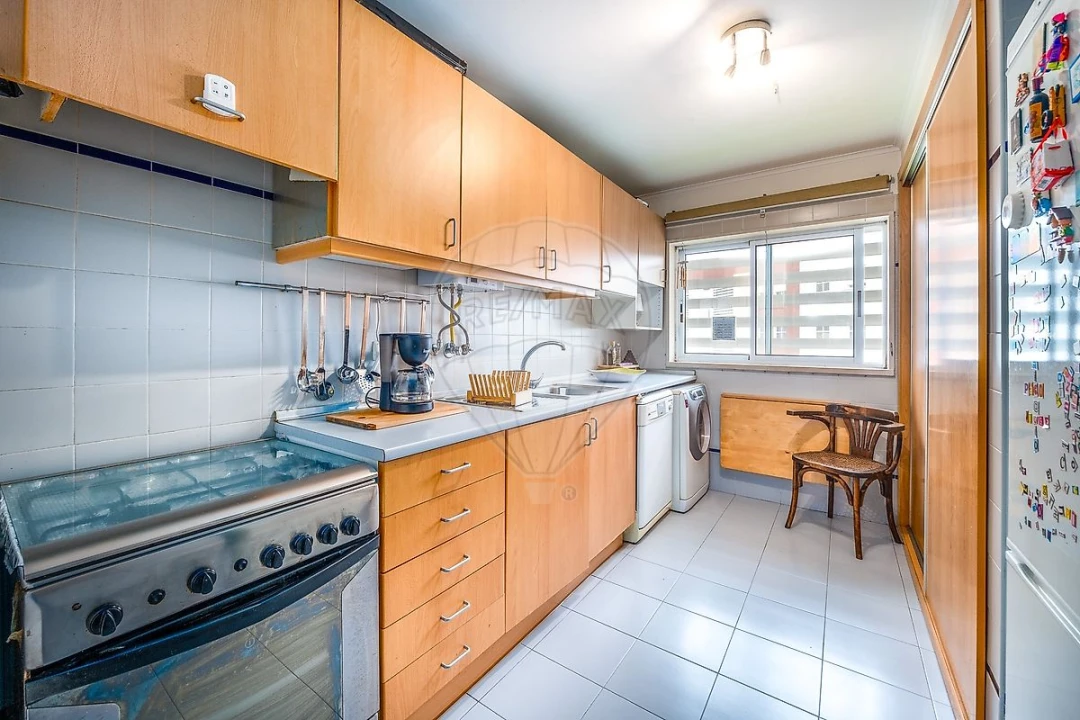 Apartamento T4 para Venda em Santa Clara Foto 9