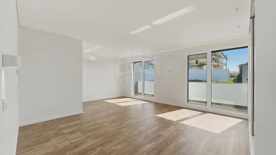 Moradia T5 para Venda em Santa Iria de Azoia, São João da Talha e Bobadela Foto 20