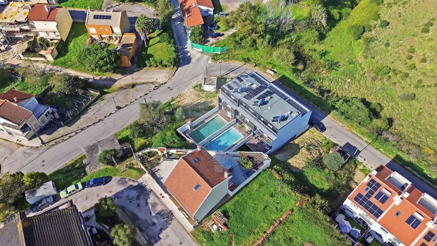 Moradia T5 para Venda em Santa Iria de Azoia, São João da Talha e Bobadela Foto 28