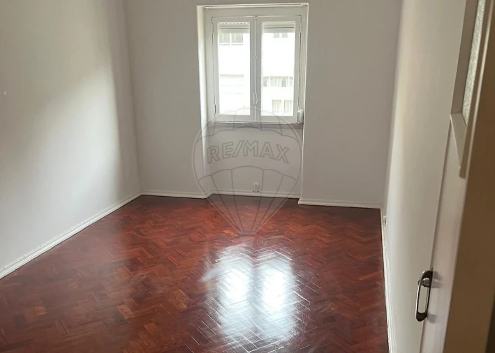 Apartamento T1 para Arrendamento em Arroios Foto 12