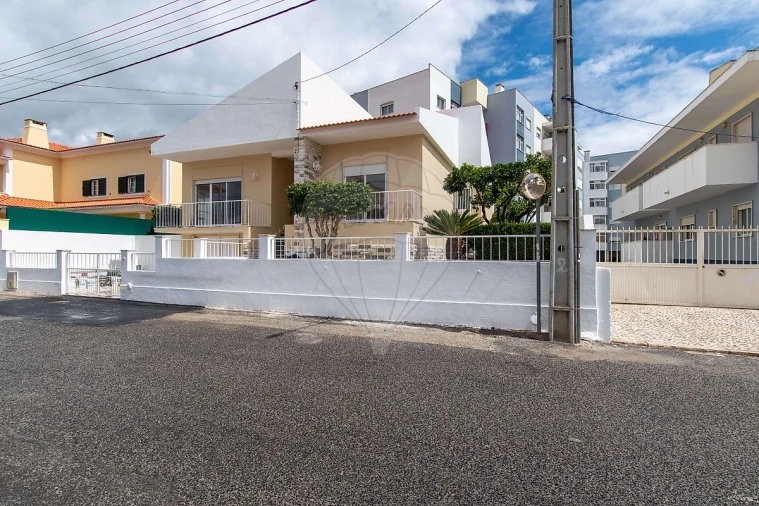 Moradia T3 para Venda em Carregado e Cadafais Foto 20