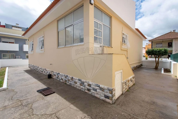 Moradia T3 para Venda em Carregado e Cadafais Foto 26