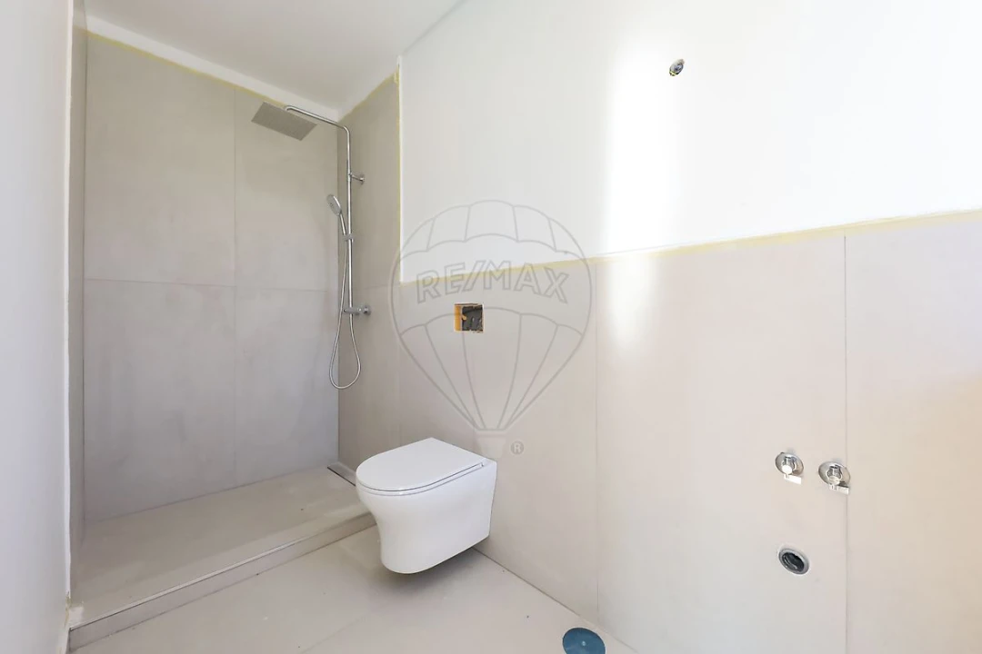 Moradia T3 para Venda em Ventosa Foto 12