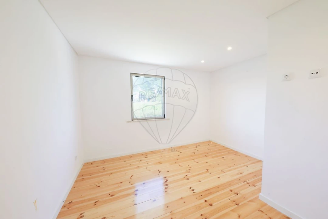 Moradia T3 para Venda em Ventosa Foto 20