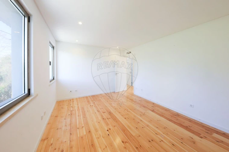 Moradia T3 para Venda em Ventosa Foto 19