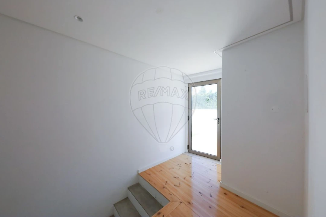 Moradia T3 para Venda em Ventosa Foto 29