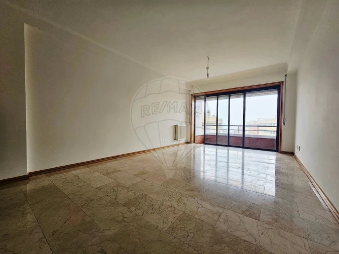 Apartamento T1 para Venda em Santa Marinha e São Pedro da Afurada Foto 2