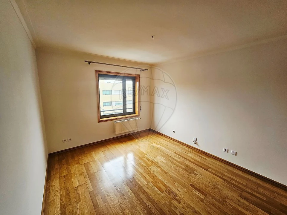 Apartamento T1 para Venda em Santa Marinha e São Pedro da Afurada Foto 6