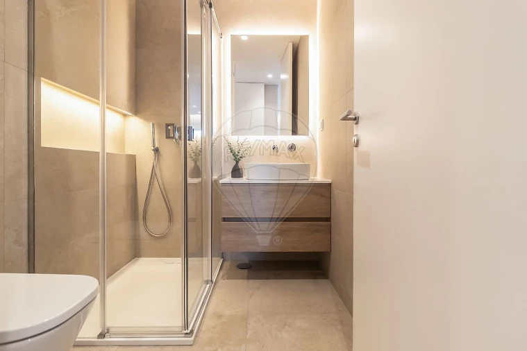 Apartamento T2 para Venda em Gambia-Pontes-Alto da Guerra Foto 13