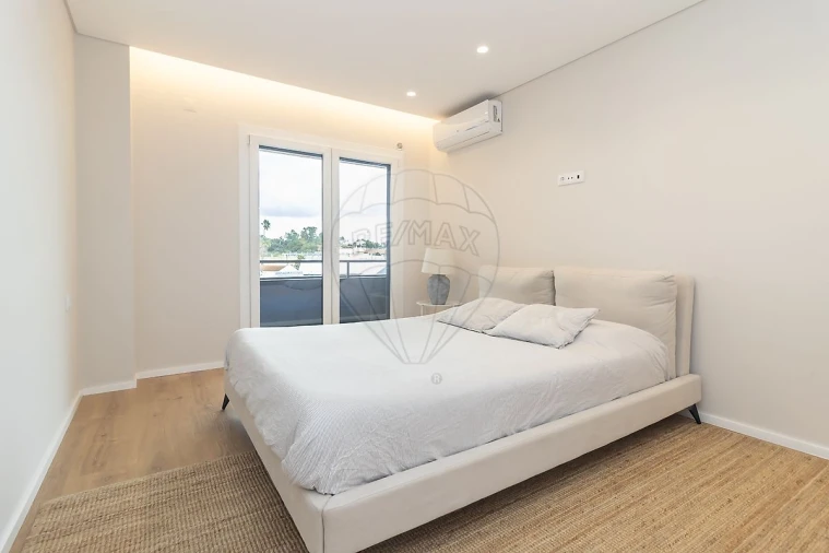 Apartamento T2 para Venda em Gambia-Pontes-Alto da Guerra Foto 17