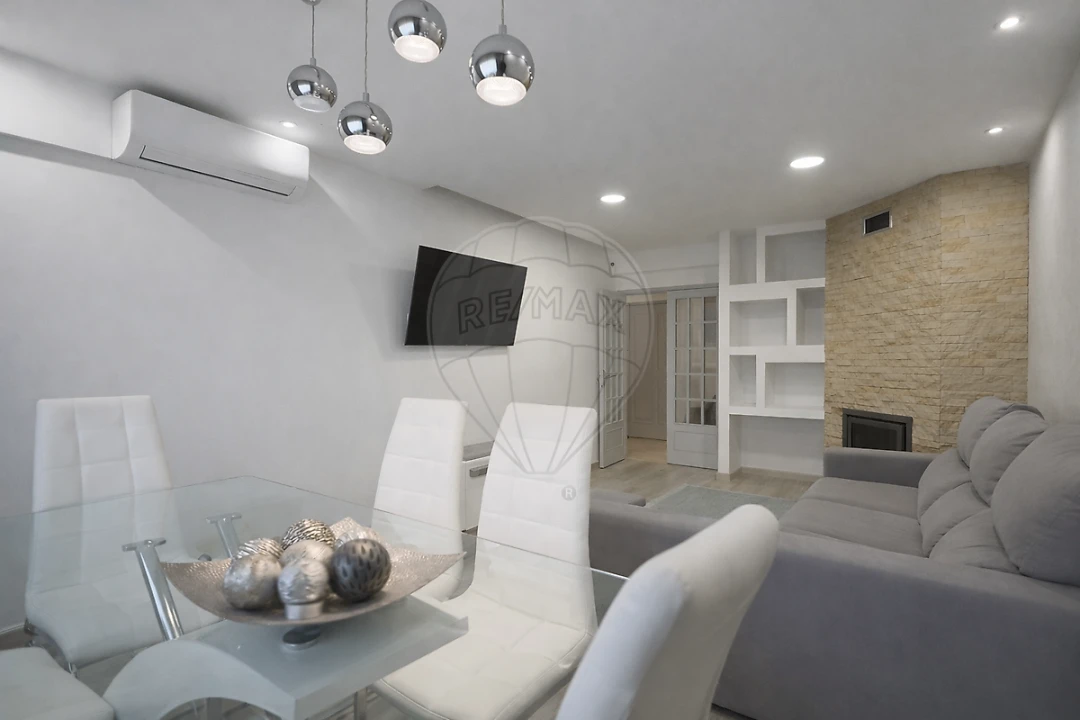 Apartamento T3 para Venda em Agualva e Mira-Sintra Foto 14