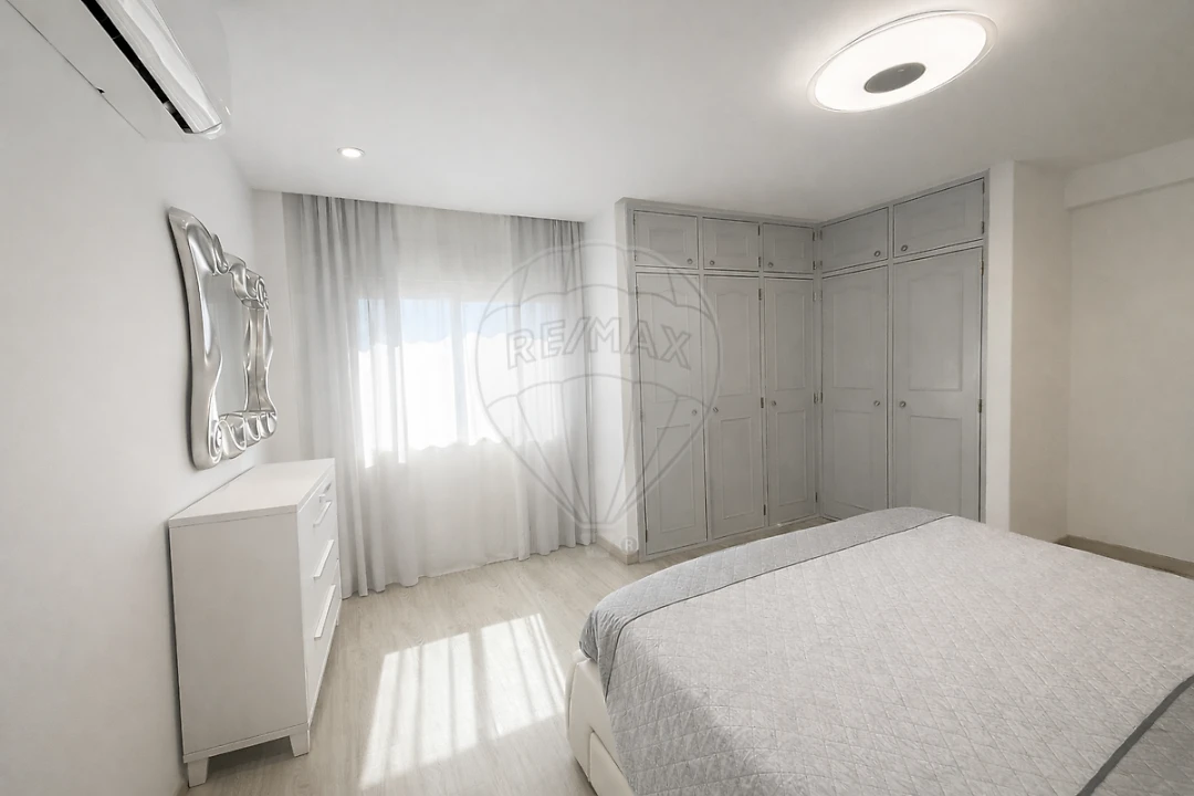 Apartamento T3 para Venda em Agualva e Mira-Sintra Foto 16