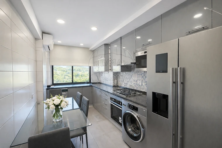 Apartamento T3 para Venda em Agualva e Mira-Sintra Foto 7