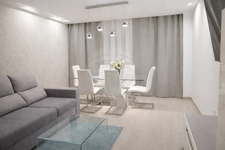 Apartamento T3 para Venda em Agualva e Mira-Sintra Foto 17