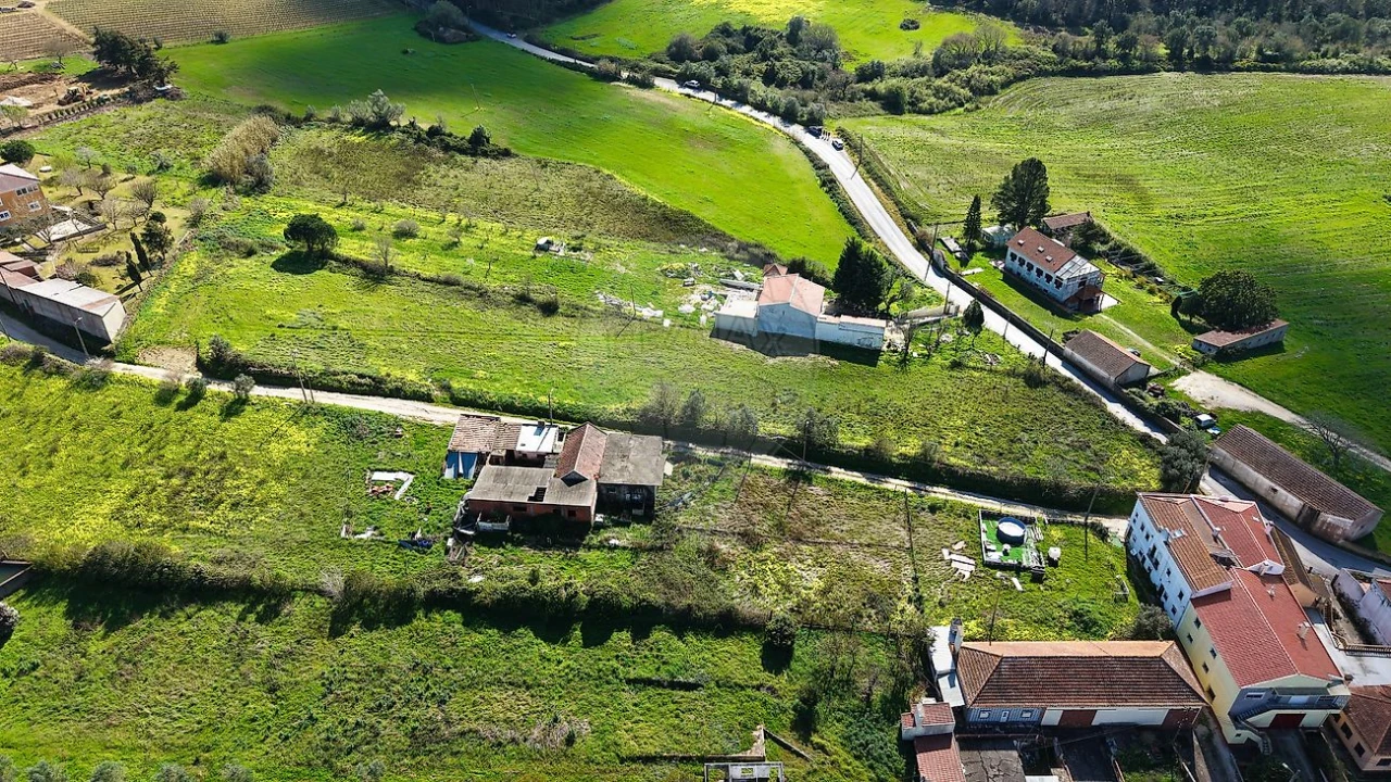 Terreno para Venda em Santo Quintino Foto 4