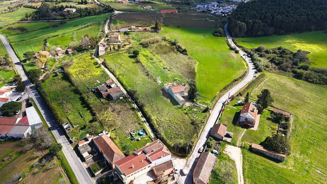 Terreno para Venda em Santo Quintino Foto 2