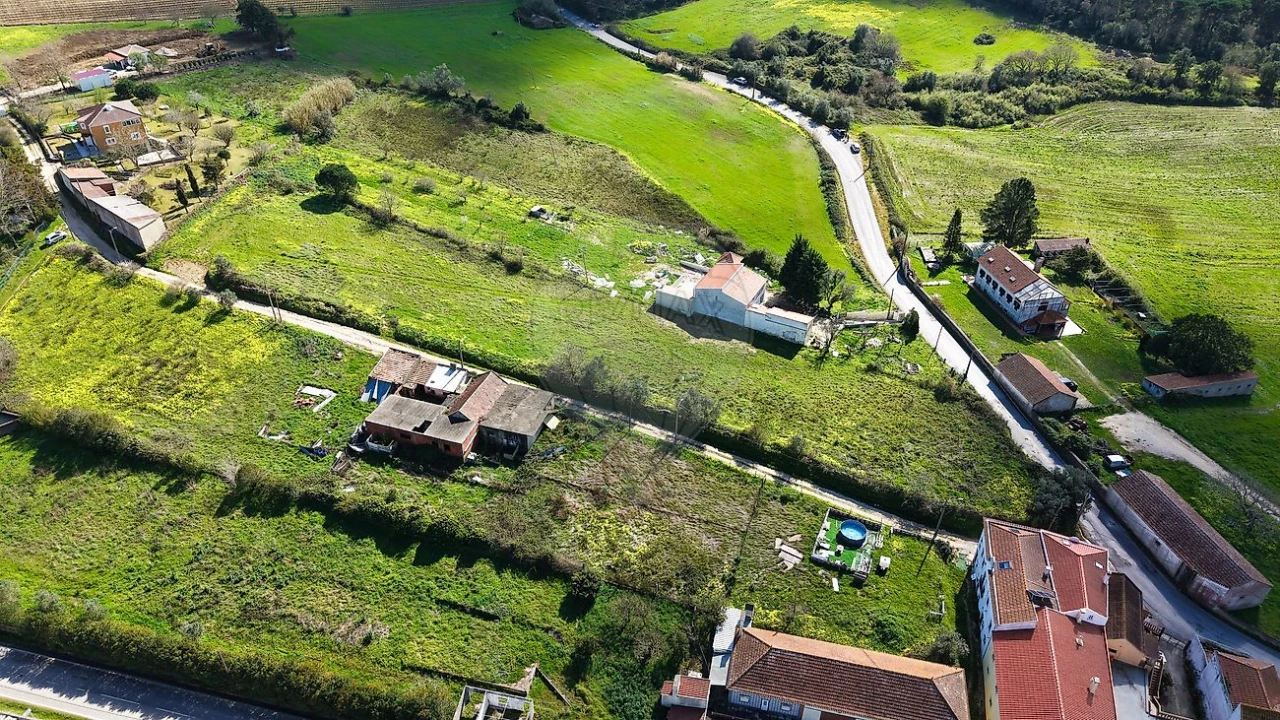 Terreno para Venda em Santo Quintino Foto 3