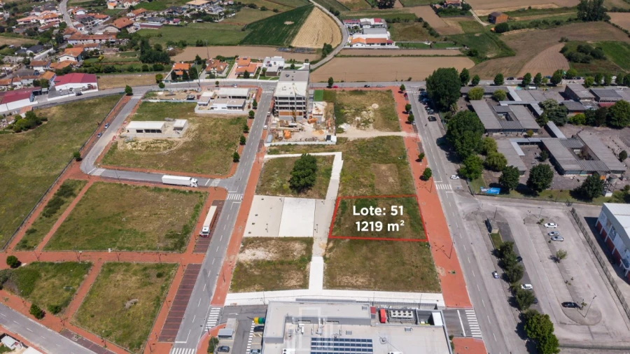 Terreno para Venda em Avanca Foto 1