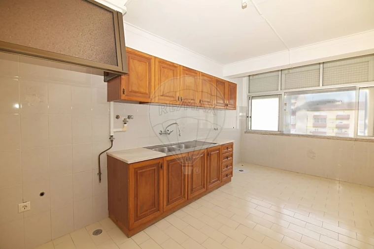 Apartamento T3 para Venda em Palmela Foto 2