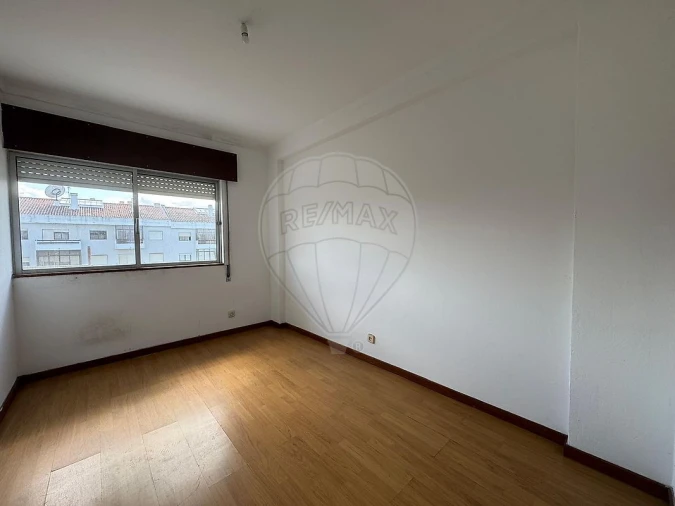 Apartamento T4 para Venda em Pinhal Novo Foto 12