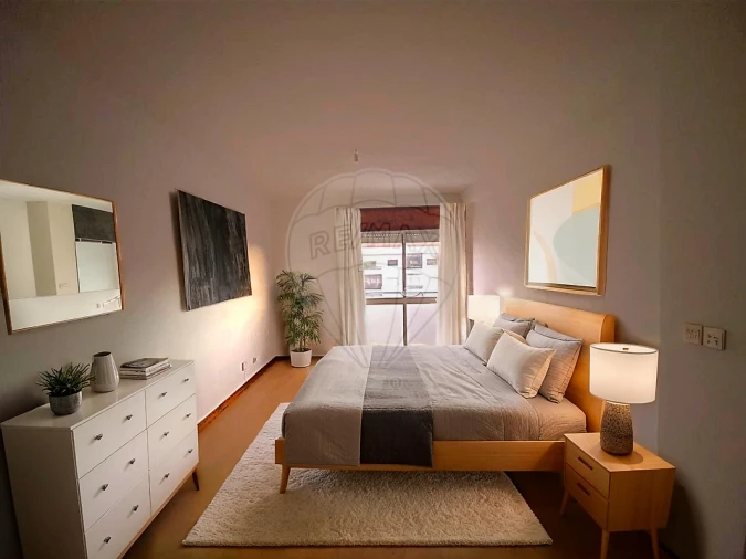 Apartamento T4 para Venda em Pinhal Novo Foto 24