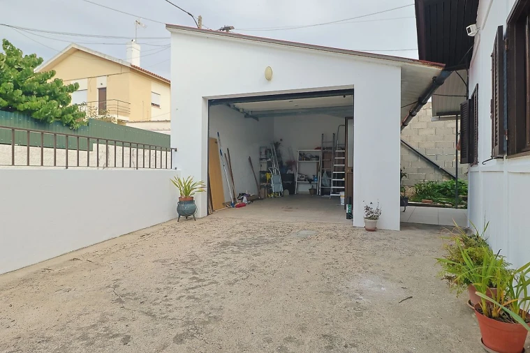 Moradia T3 para Venda em Tavarede Foto 5