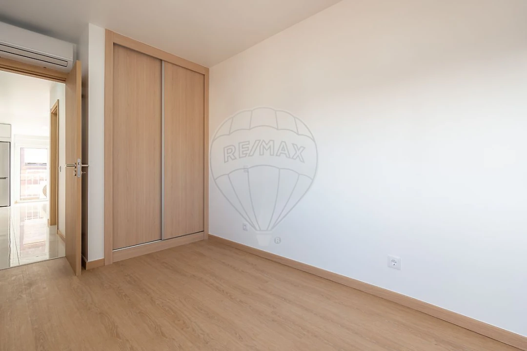 Apartamento T2 para Venda em Buarcos Foto 30