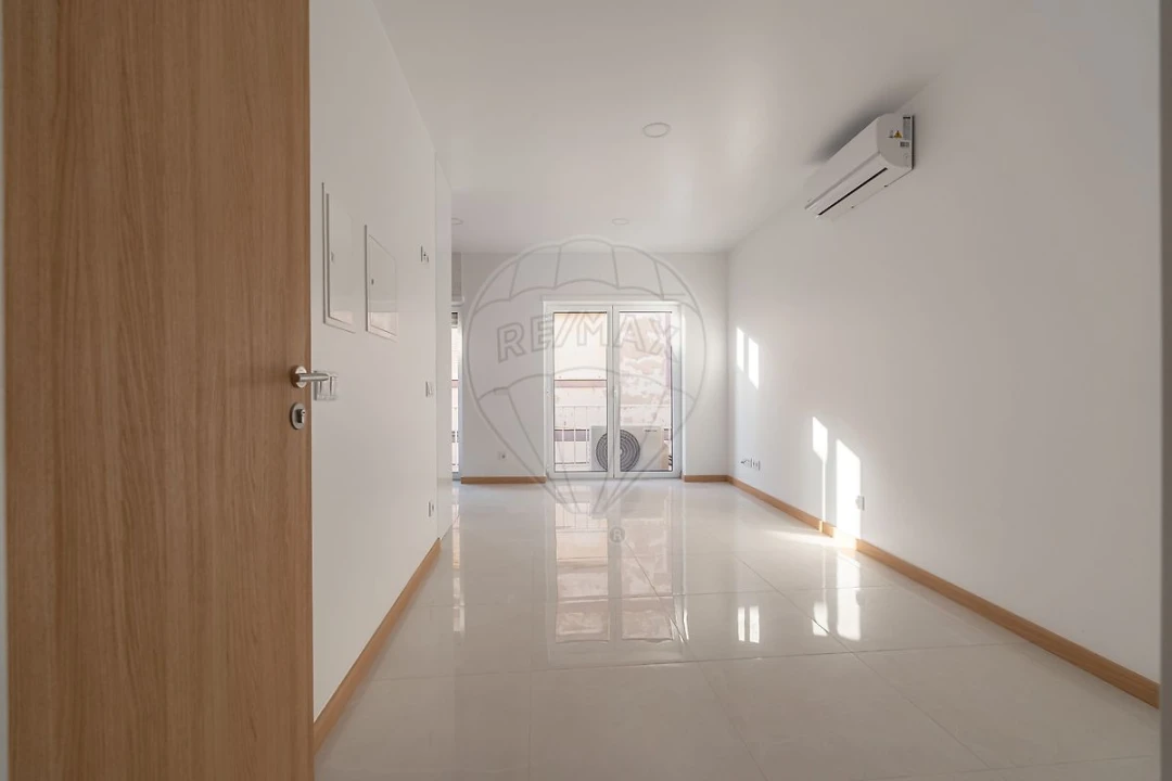 Apartamento T2 para Venda em Buarcos Foto 8