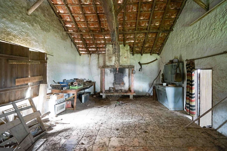 Prédio para Venda em Alcoentre Foto 10