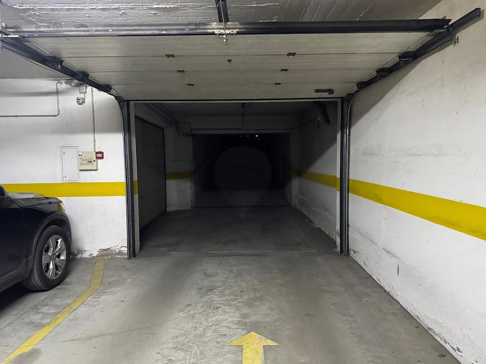 Garagem para Venda em Alto do Seixalinho, Santo André e Verderena Foto 2