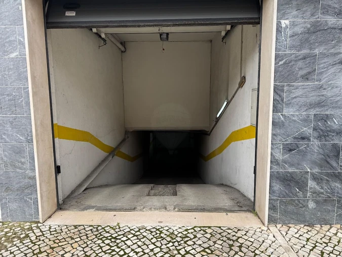 Garagem para Venda em Alto do Seixalinho, Santo André e Verderena Foto 5