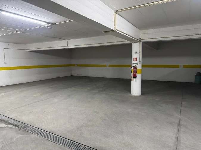 Garagem para Venda em Alto do Seixalinho, Santo André e Verderena Foto 13