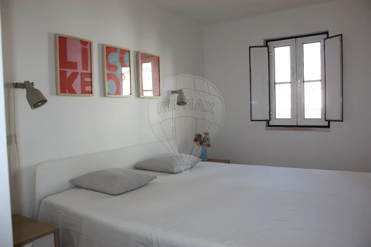 Apartamento T1 para Arrendamento em Misericórdia Foto 6