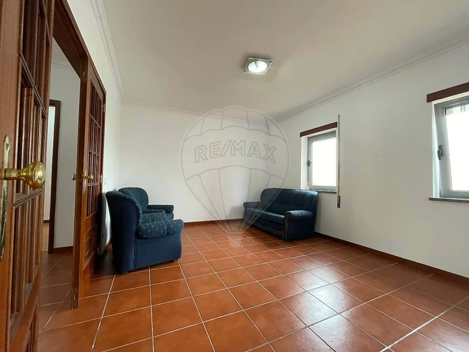 Apartamento T2 para Venda em Santo Varão Foto 11