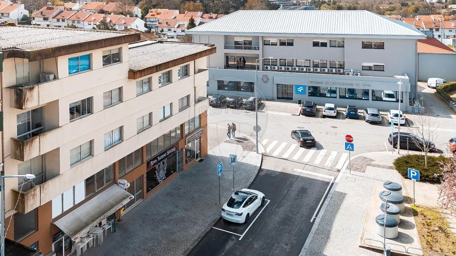 Loja para Arrendamento em Cidade da Maia Foto 7