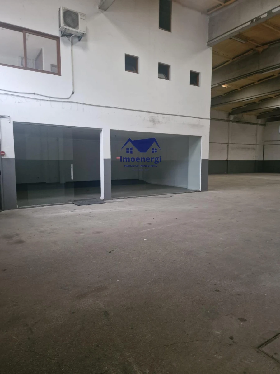 Armazém para Arrendamento em Moreira Foto 15