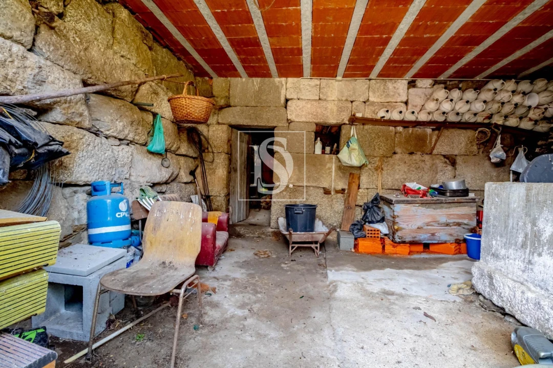 Moradia T3 para Venda em Teixeira e Teixeiró Foto 20